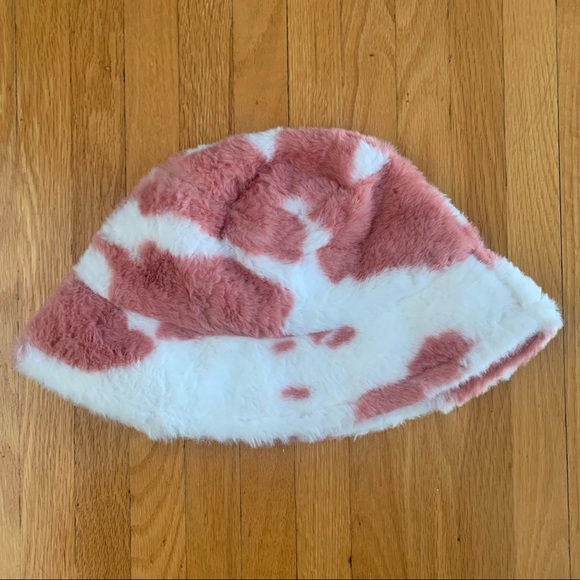 Pink white cow print bucket hat ( fur fluffy) - Picture 4 of 7